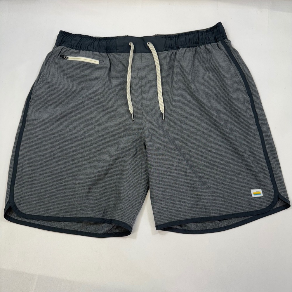 NWOT Vuori Banks Shorts Mens XL Gray Micro Stripe Athletic Swim Shorts V330